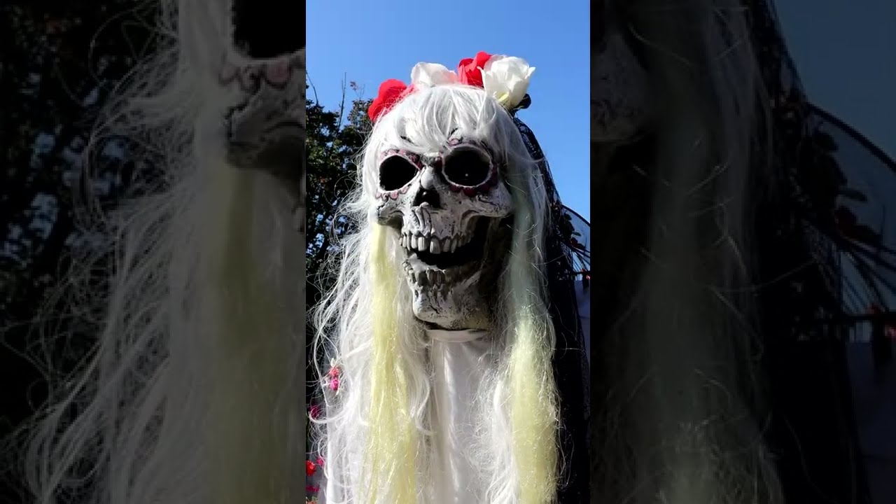 Scarecrows, Ghosts, and Fall Fun at Peddler’s Village in Lahaska, Bucks County, Pennsylvania