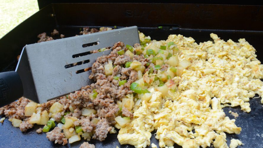 10 Griddle Classics Each Blackstone Proprietor Ought to Make In 2025