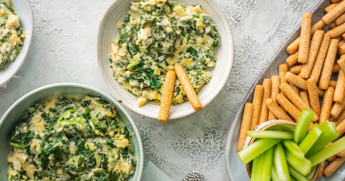 Sluggish Cooker Spinach Artichoke Dip with Kale