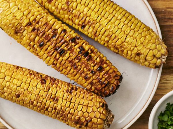 Simple Grilled Corn (The right way to Grill Corn)