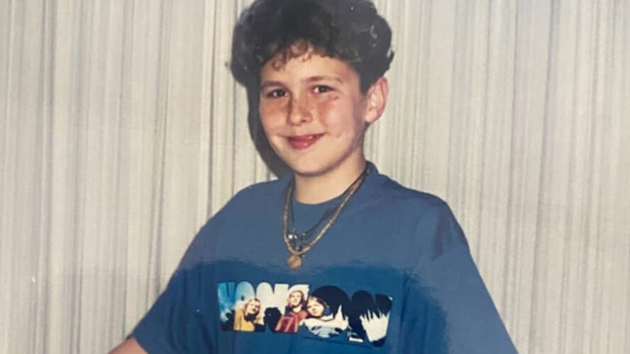 Guess Who This ‘Hansons’ Fan Turned Into!