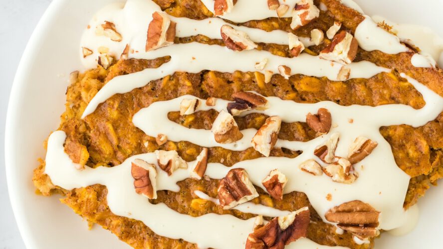 5 Wholesome & Simple Baked Oatmeal Recipes (Banana Blueberry, Chocolate & Extra!)