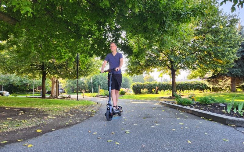 Segway Ninebot E3 Professional Overview: The Commuter Scooter That Really Delivers