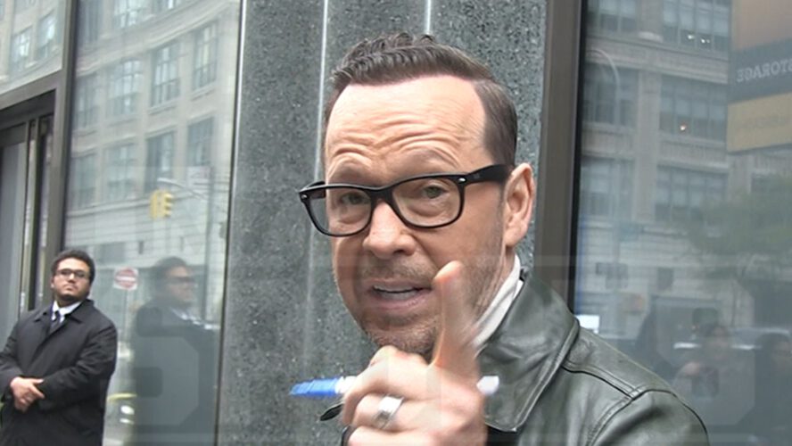 Donnie Wahlberg Says Drake Maye, Patriots Protection Give Him Tremendous Bowl Hopes