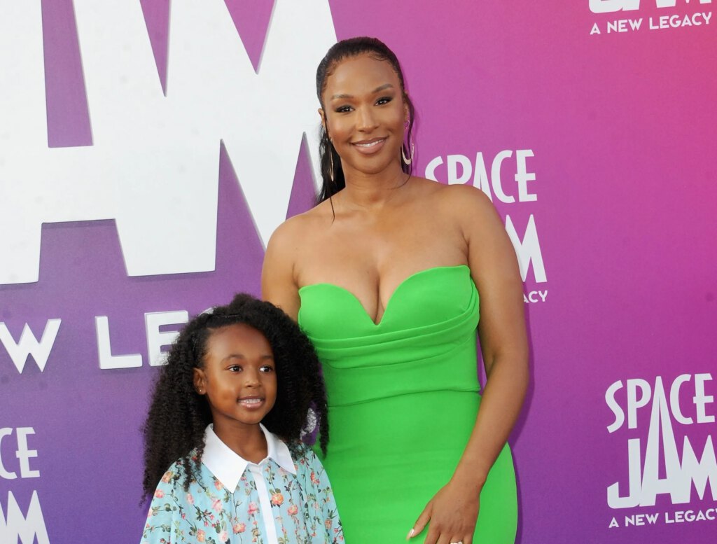 Savannah James & Zhuri Bring 90's Flavor To Complex's 'Headz' Issue