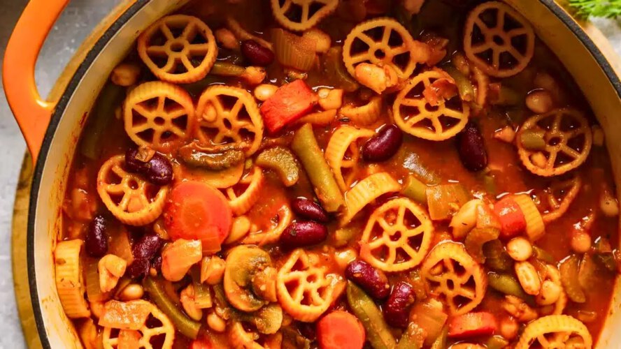 Wholesome Soup Recipes That Steadiness Consolation and Vitamin