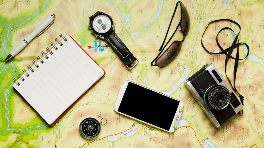11 Tech Necessities for Staying Related Whereas Touring Across the World