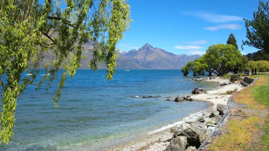 25 Epic Issues to Do in Queenstown, New Zealand on Your First Journey
