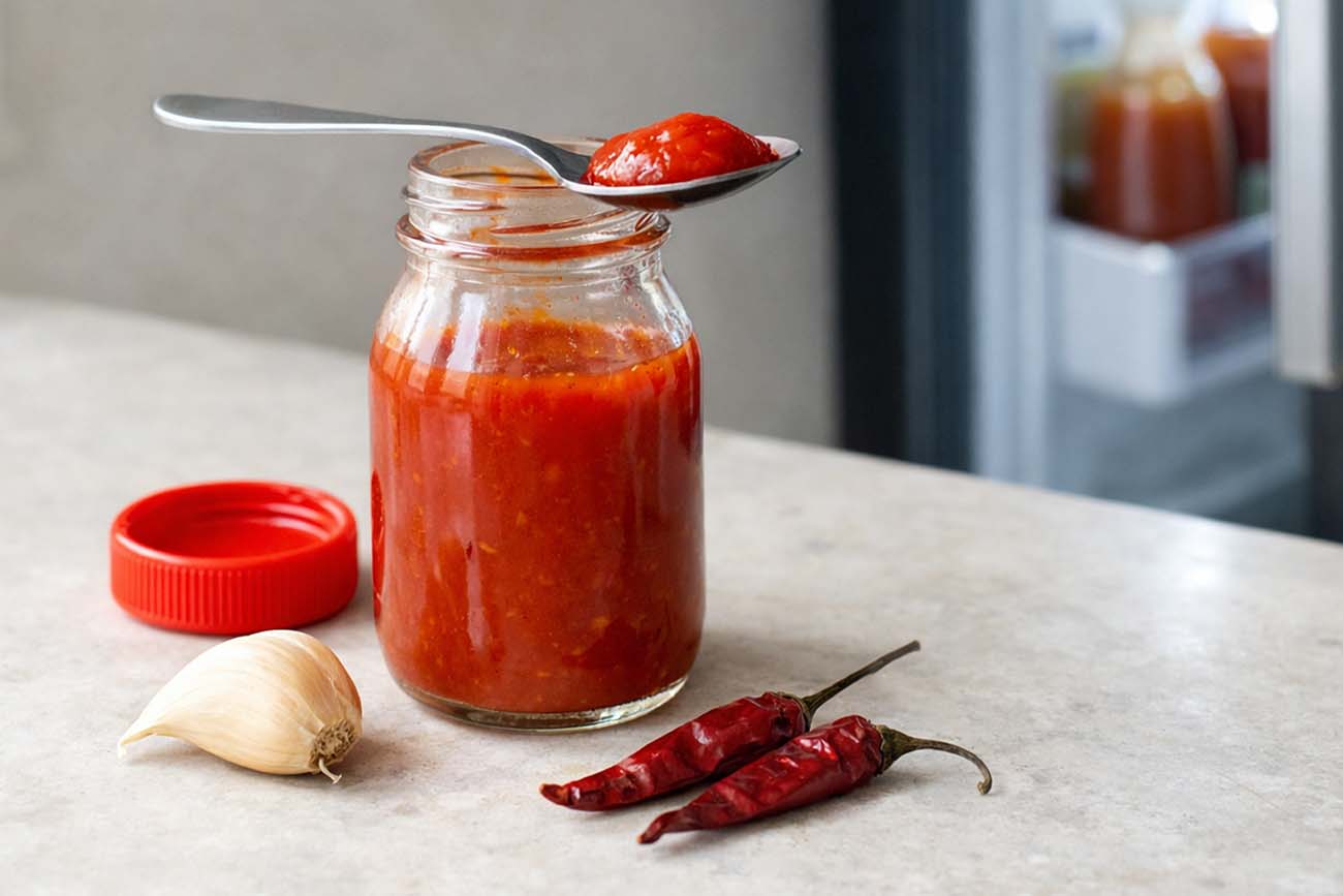 Does Sriracha Have to Be Refrigerated? Full Storage Information