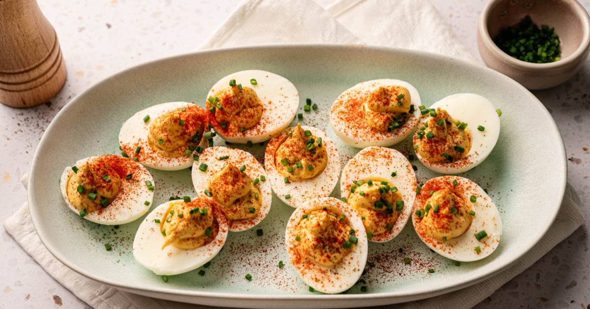 Simple Wholesome Deviled Eggs – {Lightened Up, Creamy & Vacation-Prepared}