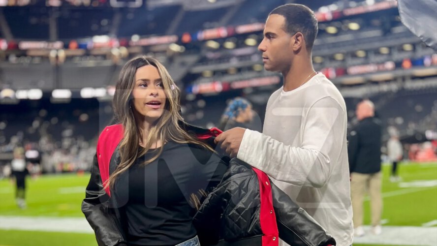 Taylor Frankie Paul Takes Suitor to NFL Recreation Throughout Bachelorette Date