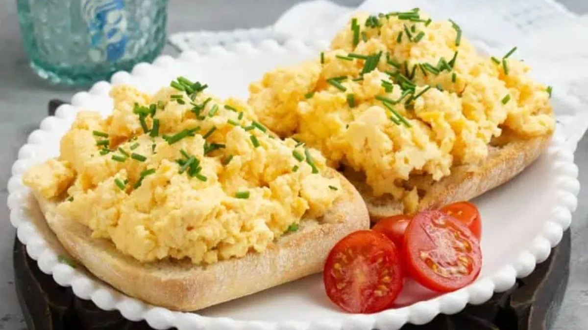 These egg lunches are what I make once I don’t really feel like overcomplicating issues