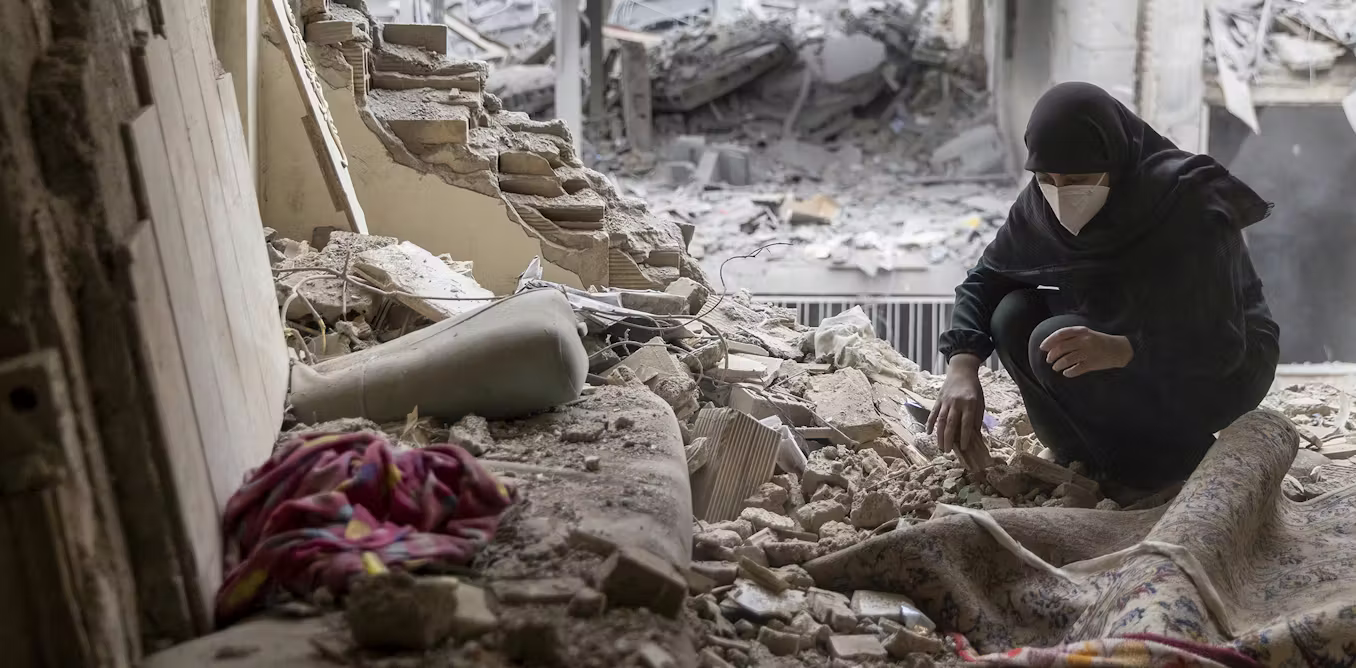 In war-torn Iran, air air pollution from burning oil depots and bombed buildings unleashes invisible well being threats