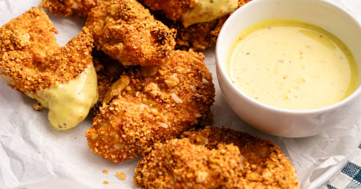 Almond Crusted Rooster Tenders – {Paleo, Low Carb & Oven-Crispy}
