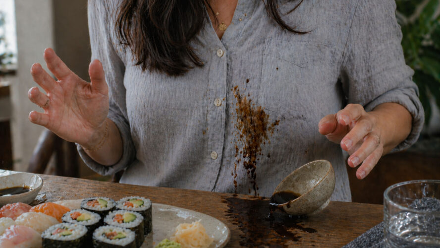Find out how to Get Soy Sauce Out of Garments. What Truly Works