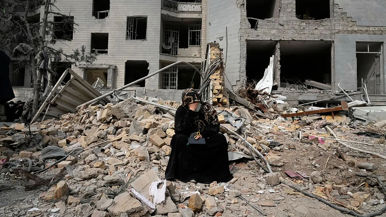 The Spectacle of Warfare and the Battle to Protest