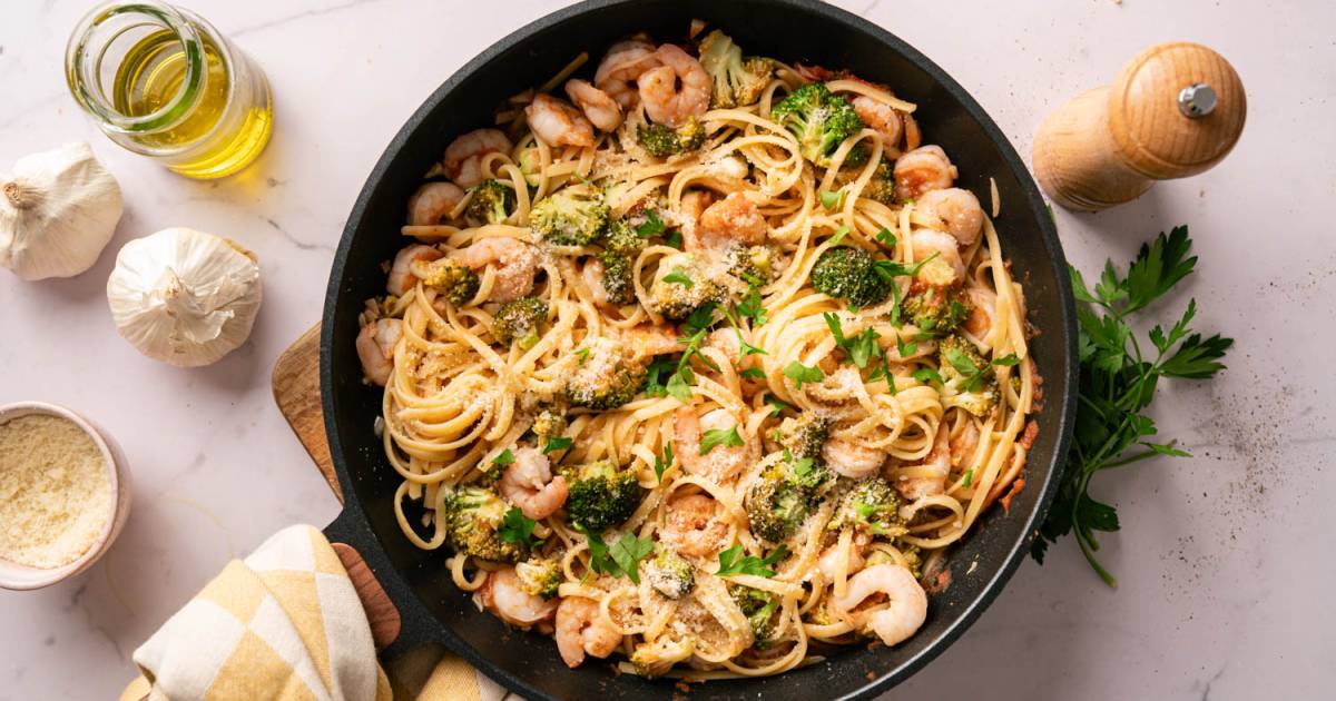 Lemon and Broccoli Pasta Shrimp