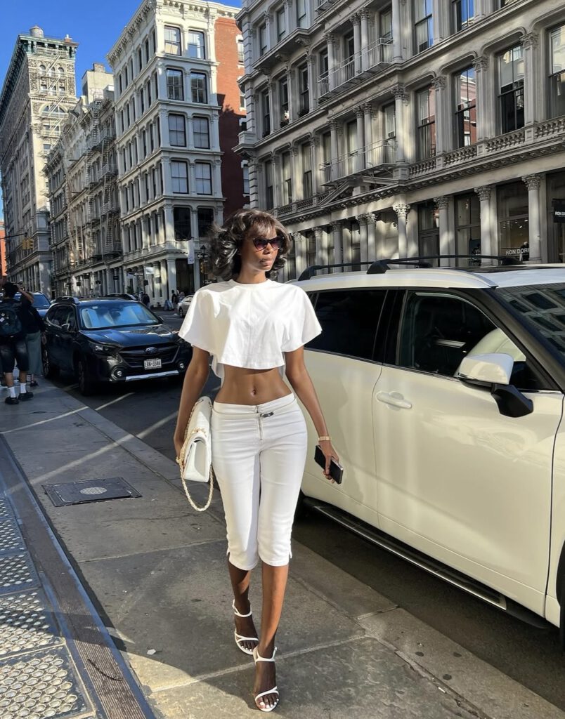 Modern Capri Pants Styling Ideas for Casual and Workwear Looks