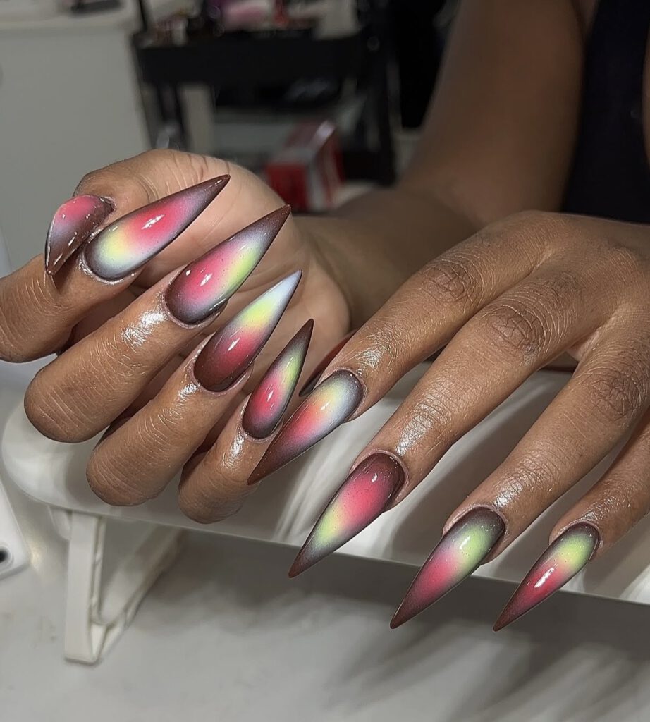 cat-eye-jelly-nails-summer