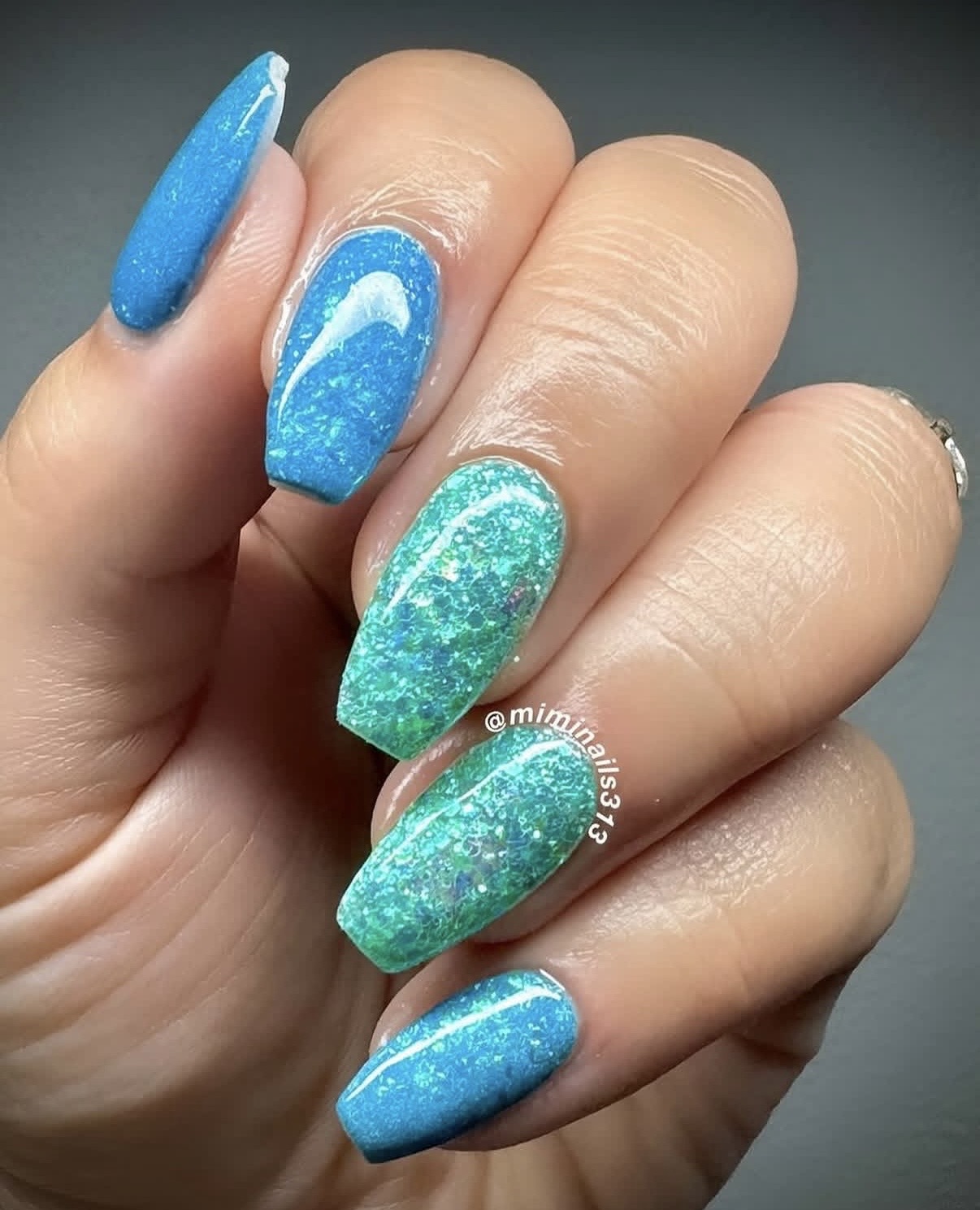 Cute Dip Powder Nails Concepts for a Daring Summer season Manicure Refresh