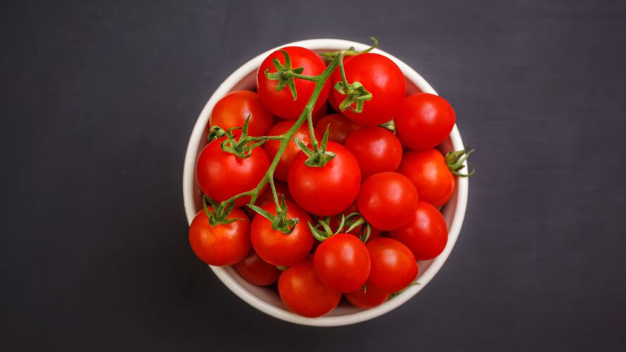Do Tomatoes Must Be Refrigerated? It Depends upon Ripeness