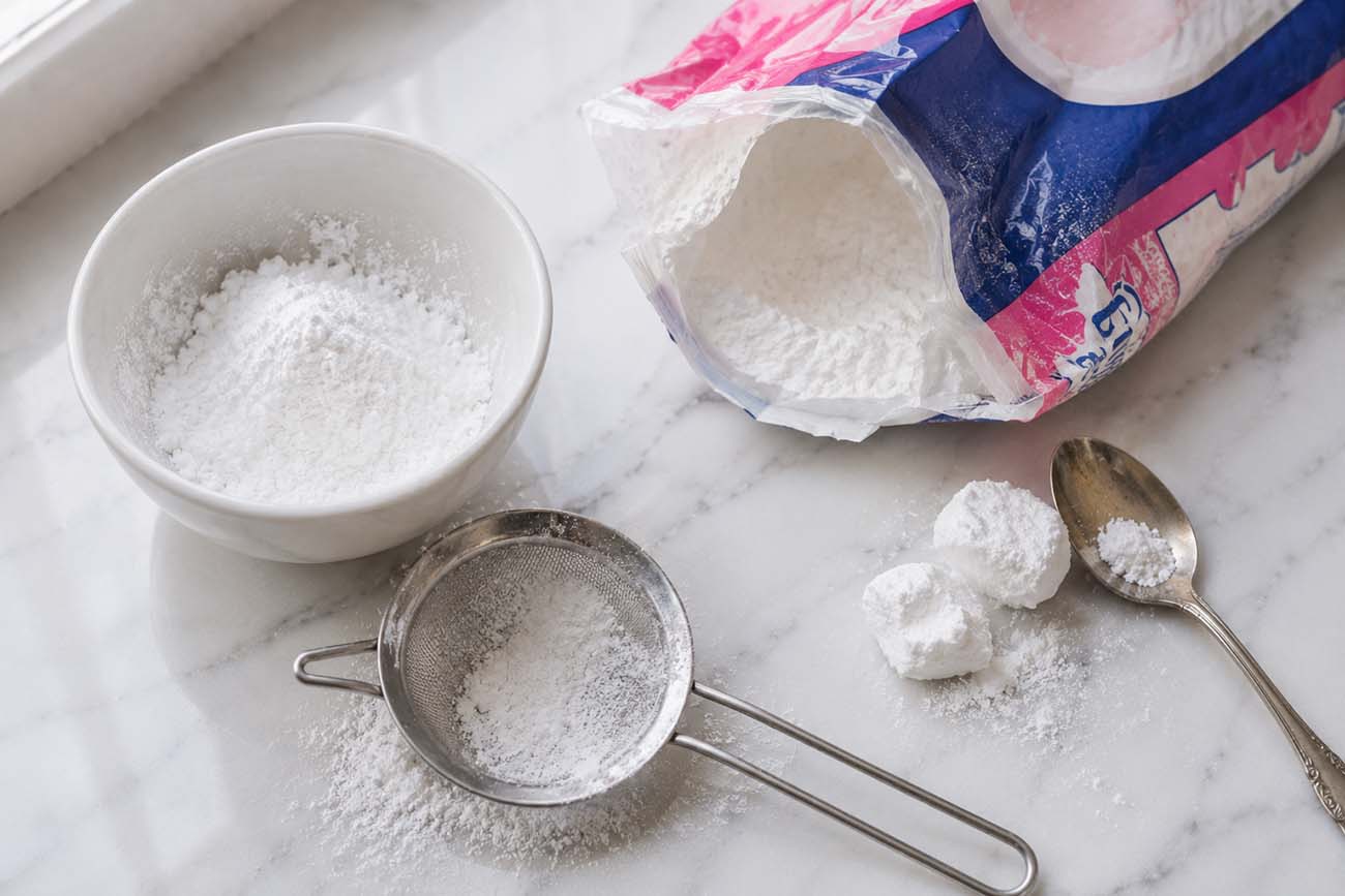 Does Powdered Sugar Go Dangerous? Shelf Life and Storage Suggestions