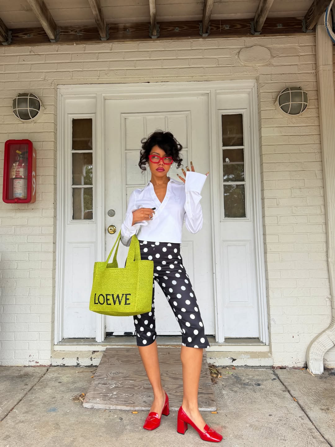 Summer season Capsule Wardrobe Necessities For A Strong Season