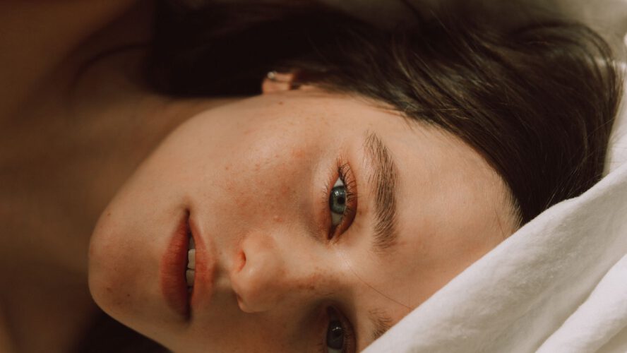 What Occurs to Your Eyebrows as You Age?