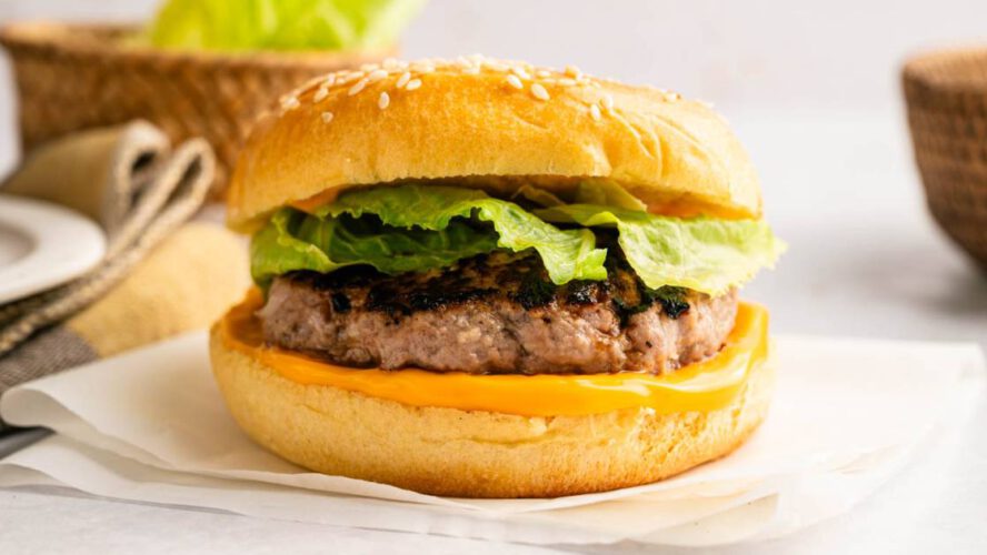 Straightforward Wholesome Turkey Burgers – {20 Minutes & Juicy!}