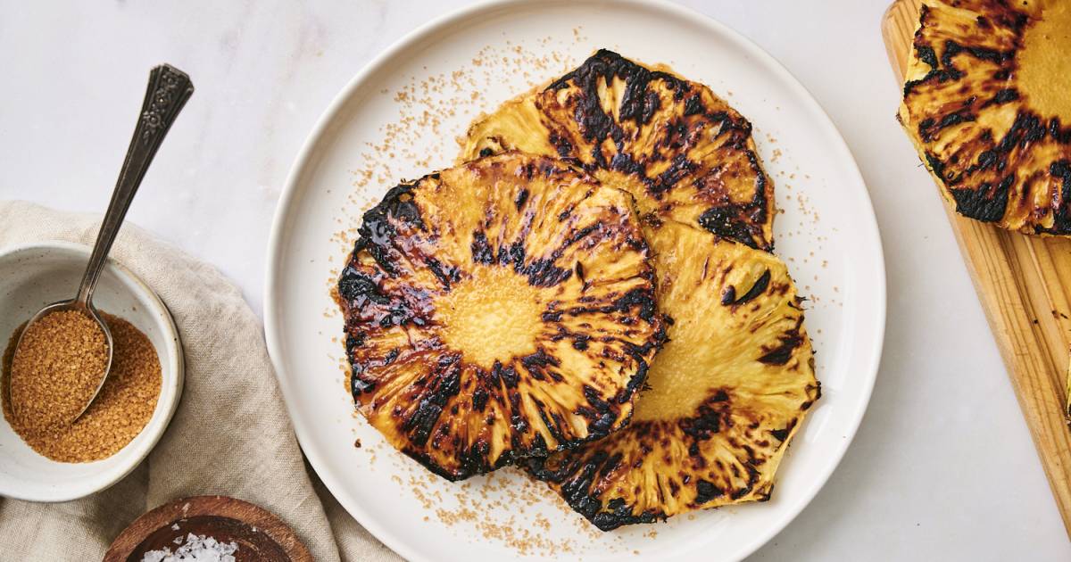 Grilled Pineapple {Good for Summer time Salads!}