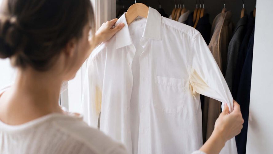 Easy methods to Get Sweat Stains Out of White Shirts. 4 Strategies That Work