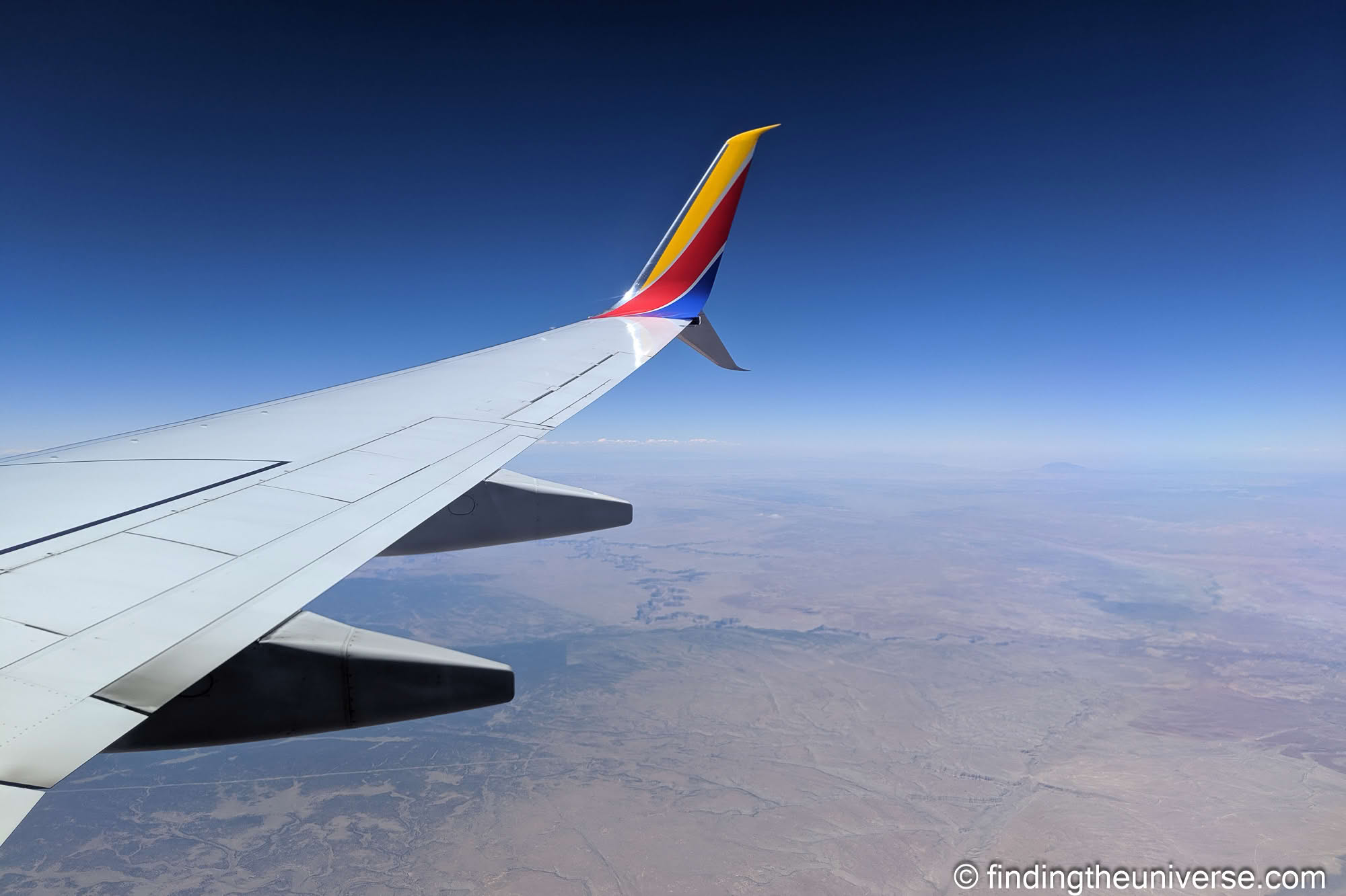 Lengthy Haul Flight Necessities: What to Really Pack in 2026