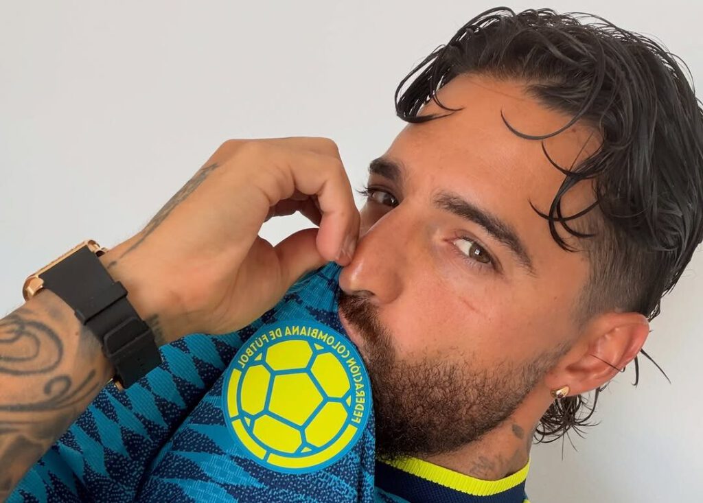 Maluma Declares Love For Colombia With A Rallying Cry In Spanish