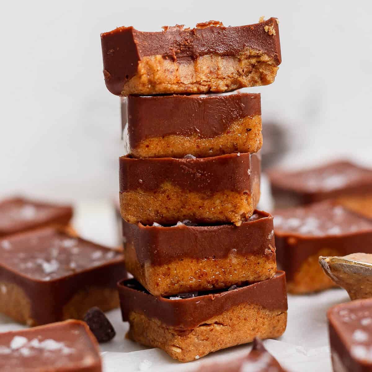 No-Bake Protein Bites: Skinny Mint & S’mores (2 Methods!)