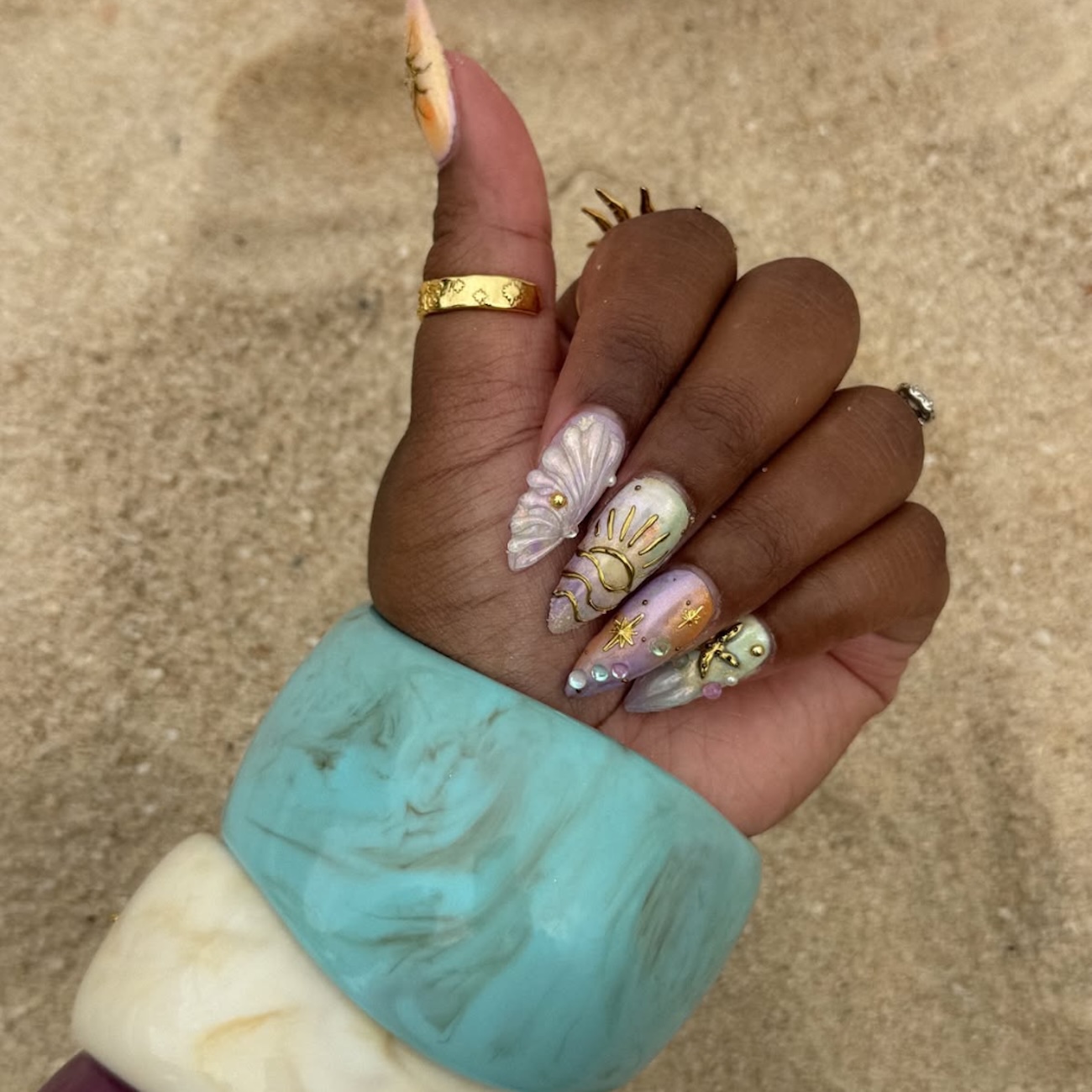 7 Summer time 3D Nail Artwork Designs to Strive Earlier than the Season Ends