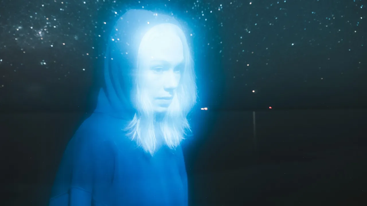 Phoebe Bridgers Comes Again to Earth