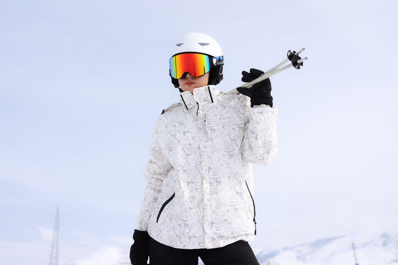 What to Pack for a Ski Vacation: The Full Guidelines
