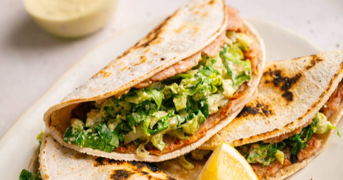 Hen Caesar Smash Tacos – {With a Excessive Protein Caesar Dressing!}
