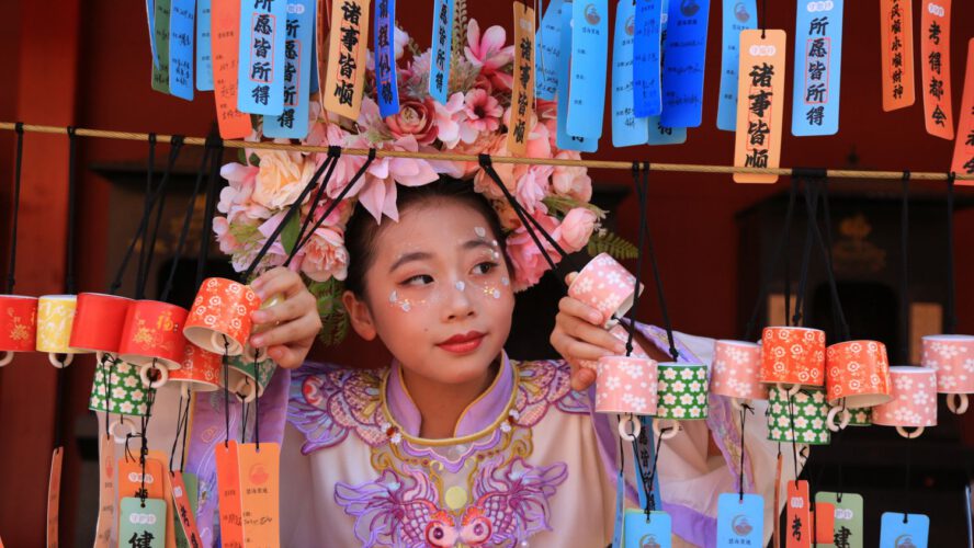 Asian Vacation Experiences Past Sightseeing