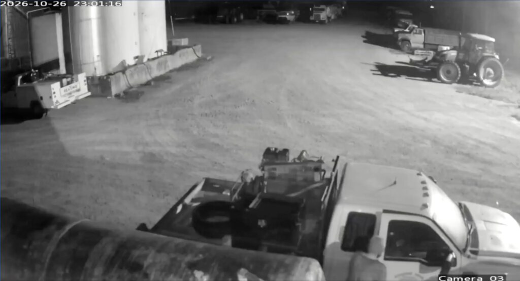 Tennessee inmate Jacob Morley escapes prison fence stolen truck found abandoned Illinois